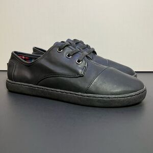 Unisex TOMS Black Leather Lace Up Sneakers / Size 6M - 8.5W